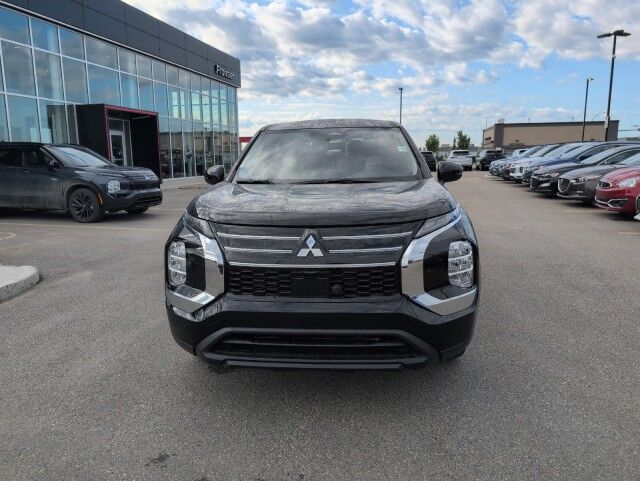 2025 Mitsubishi Outlander ES Whitecourt AB