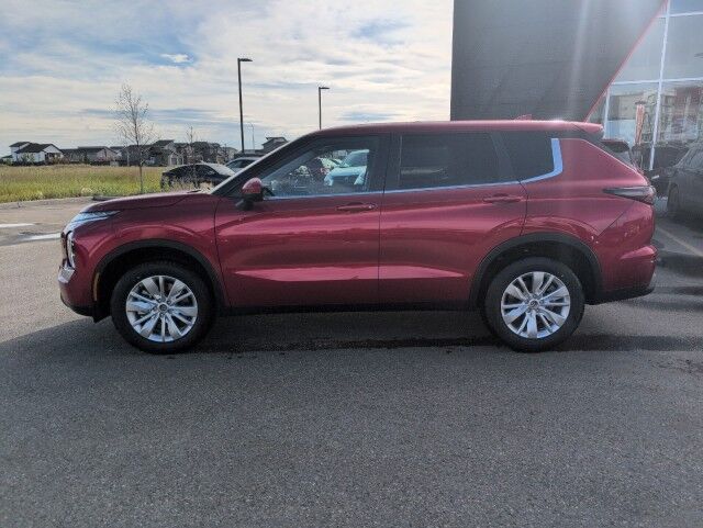 2025 Mitsubishi Outlander ES Whitecourt AB