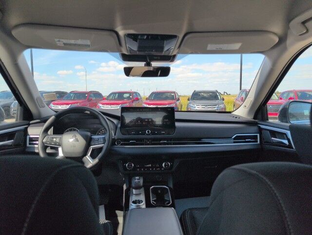 2025 Mitsubishi Outlander ES Whitecourt AB