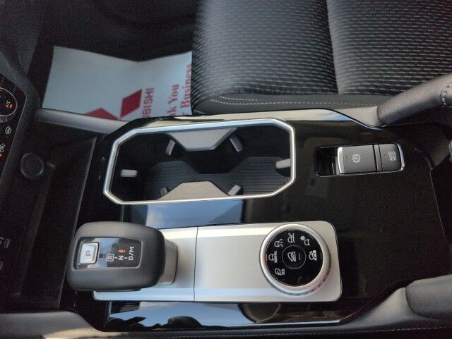 2025 Mitsubishi Outlander ES Whitecourt AB