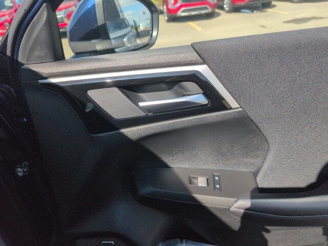 2025 Mitsubishi Outlander ES Whitecourt AB