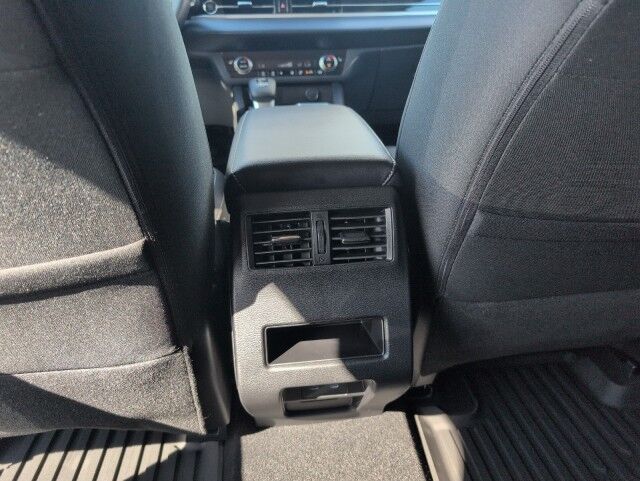 2025 Mitsubishi Outlander ES Whitecourt AB