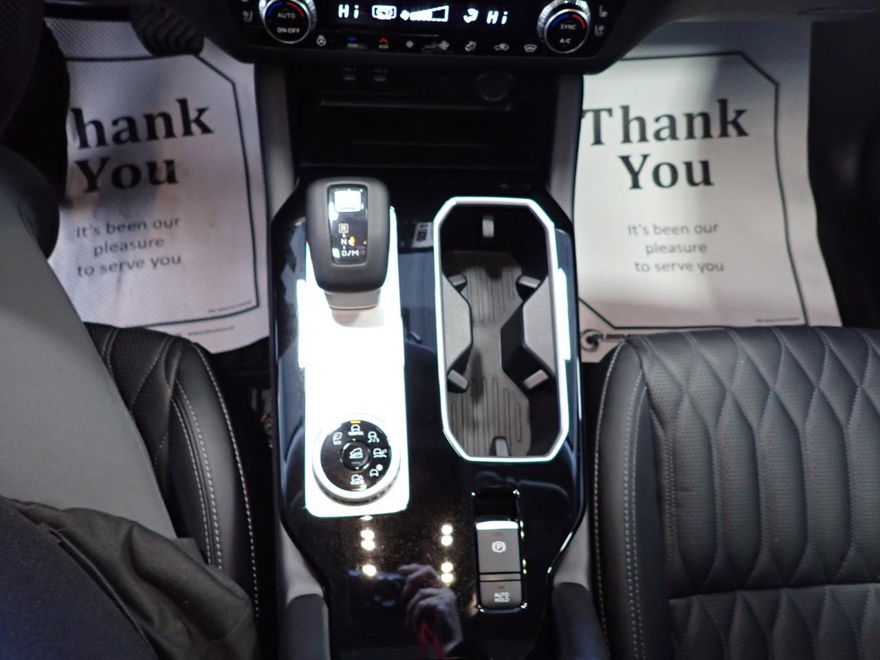 2025 Mitsubishi Outlander GT 7 PASS 4WD LEATHER NAVI SUNROOF Listowel ON