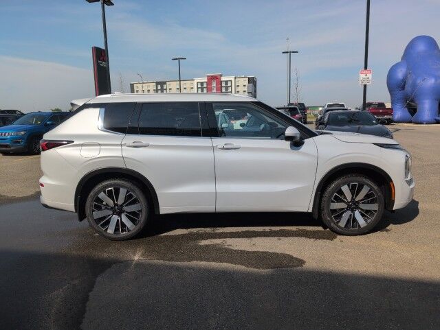 2025 Mitsubishi Outlander GT Grande Prairie AB