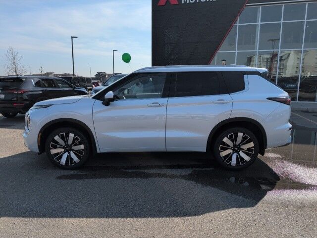 2025 Mitsubishi Outlander GT Grande Prairie AB