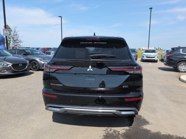 2025 Mitsubishi Outlander GT Grande Prairie AB