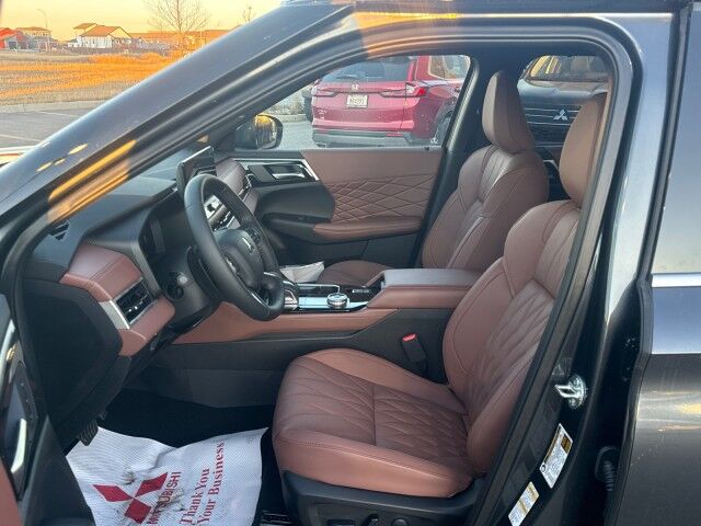 2025 Mitsubishi Outlander GT Whitecourt AB