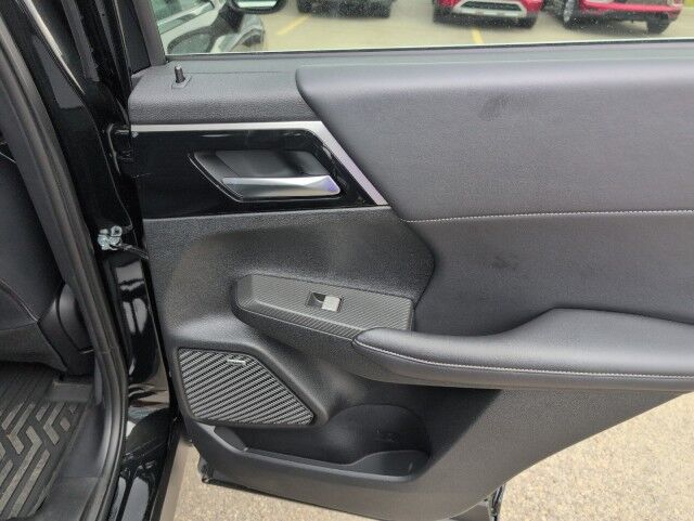 2025 Mitsubishi Outlander LE Grande Prairie AB