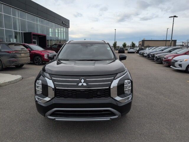 2025 Mitsubishi Outlander LE Grande Prairie AB