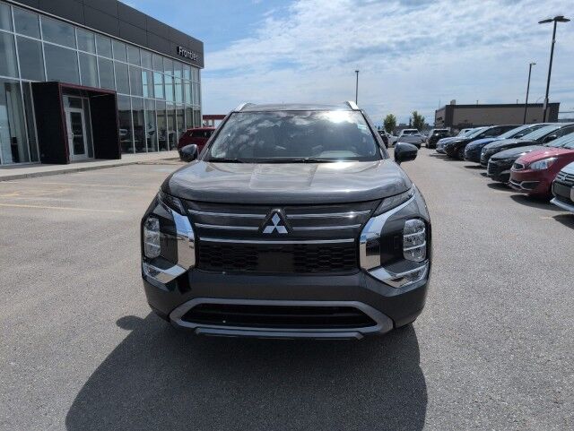 2025 Mitsubishi Outlander LE Grande Prairie AB