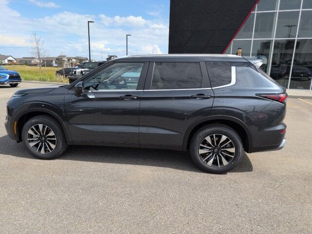 2025 Mitsubishi Outlander LE Grande Prairie AB