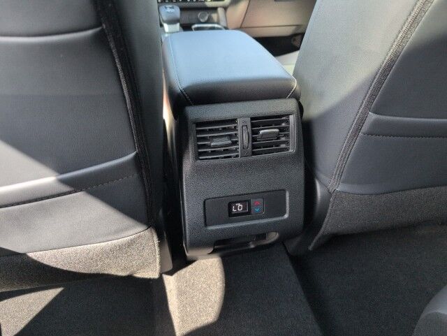 2025 Mitsubishi Outlander LE Whitecourt AB