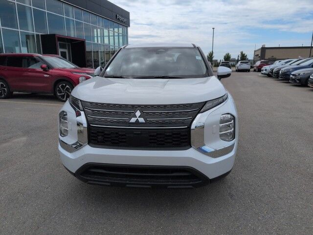 2025 Mitsubishi Outlander PHEV ES Grande Prairie AB
