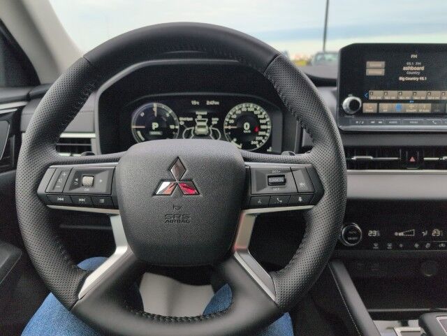 2025 Mitsubishi Outlander PHEV ES Grande Prairie AB