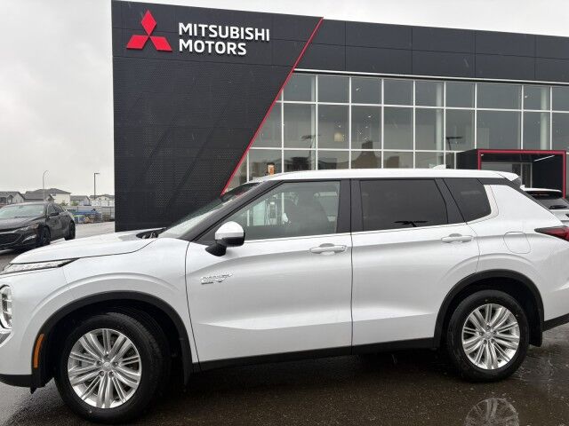 2025 Mitsubishi Outlander PHEV ES Whitecourt AB