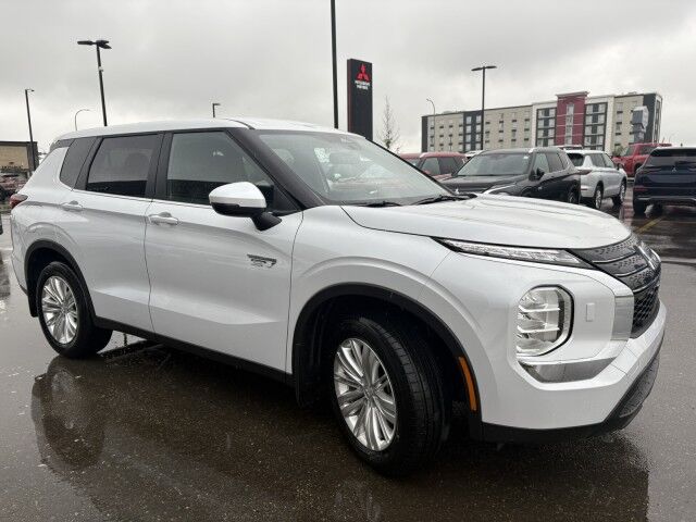 2025 Mitsubishi Outlander PHEV ES Whitecourt AB