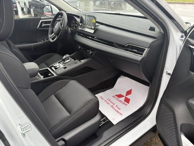 2025 Mitsubishi Outlander PHEV ES Whitecourt AB