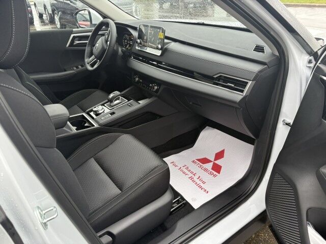 2025 Mitsubishi Outlander PHEV ES Whitecourt AB