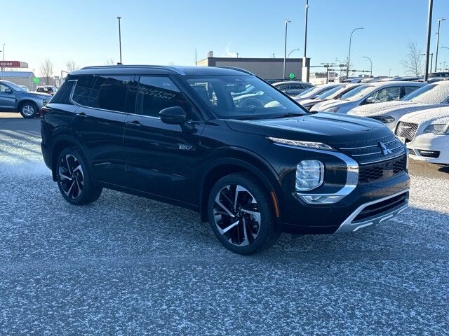 2025 Mitsubishi Outlander PHEV GT Grande Prairie AB