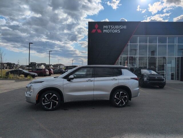 2025 Mitsubishi Outlander PHEV GT