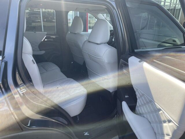2025 Mitsubishi Outlander PHEV GT Grande Prairie AB