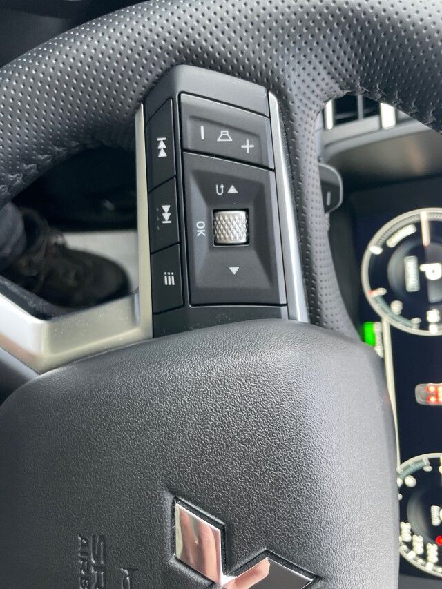 2025 Mitsubishi Outlander PHEV LE Grande Prairie AB