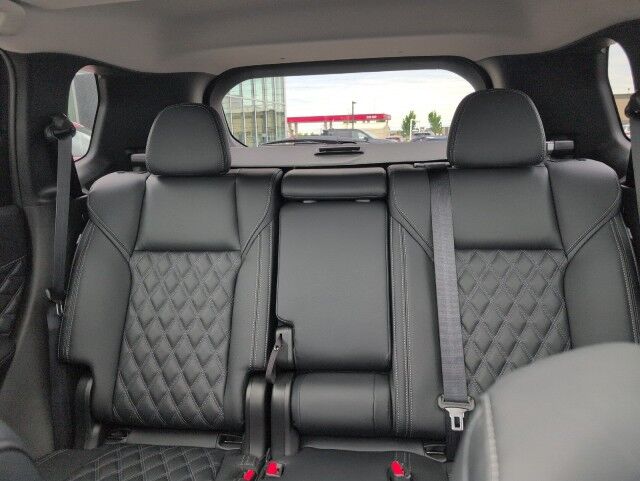 2025 Mitsubishi Outlander PHEV LE Grande Prairie AB