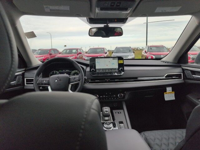 2025 Mitsubishi Outlander PHEV LE Grande Prairie AB