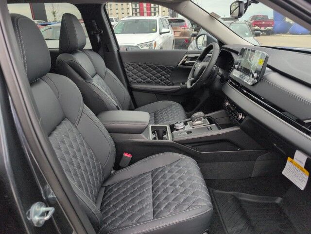 2025 Mitsubishi Outlander PHEV LE Grande Prairie AB