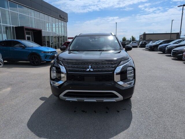 2025 Mitsubishi Outlander PHEV LE Grande Prairie AB