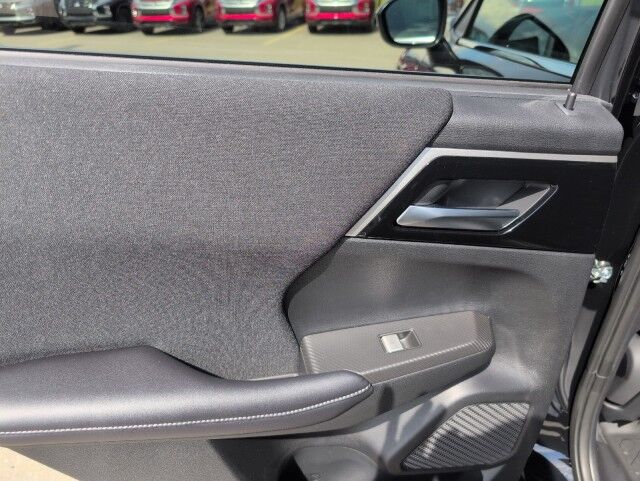 2025 Mitsubishi Outlander PHEV LE Grande Prairie AB