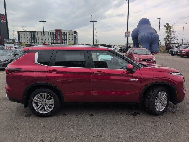 2025 Mitsubishi Outlander PHEV LE Grande Prairie AB