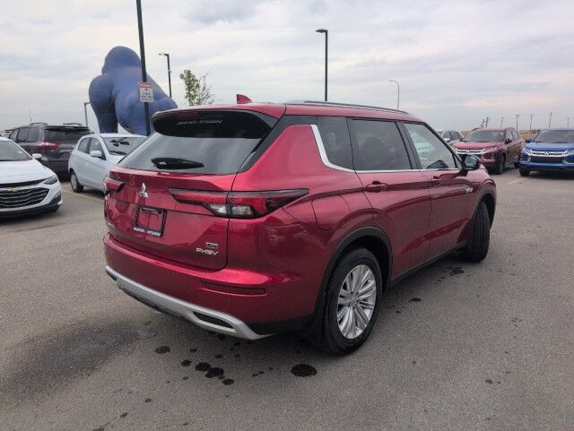 2025 Mitsubishi Outlander PHEV LE Grande Prairie AB