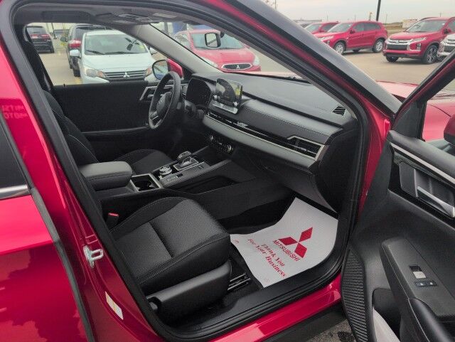 2025 Mitsubishi Outlander PHEV LE Grande Prairie AB