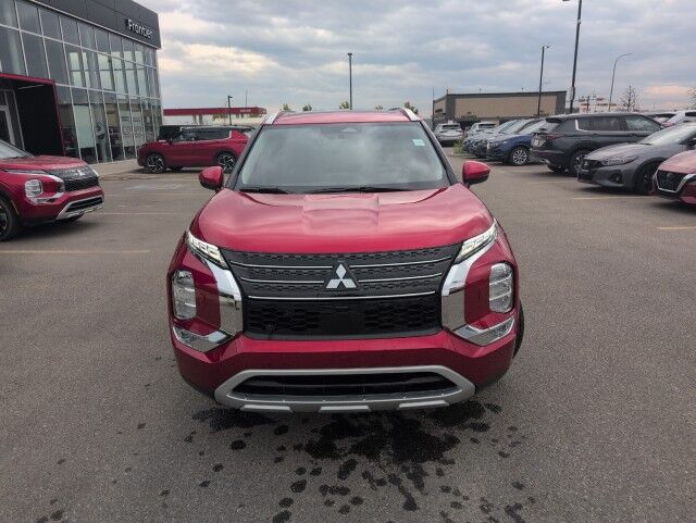 2025 Mitsubishi Outlander PHEV LE Grande Prairie AB