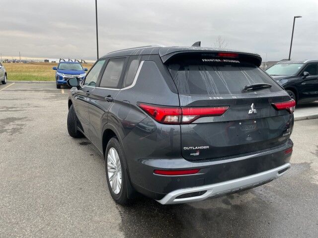2025 Mitsubishi Outlander PHEV LE Whitecourt AB