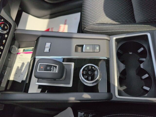 2025 Mitsubishi Outlander PHEV LE Whitecourt AB