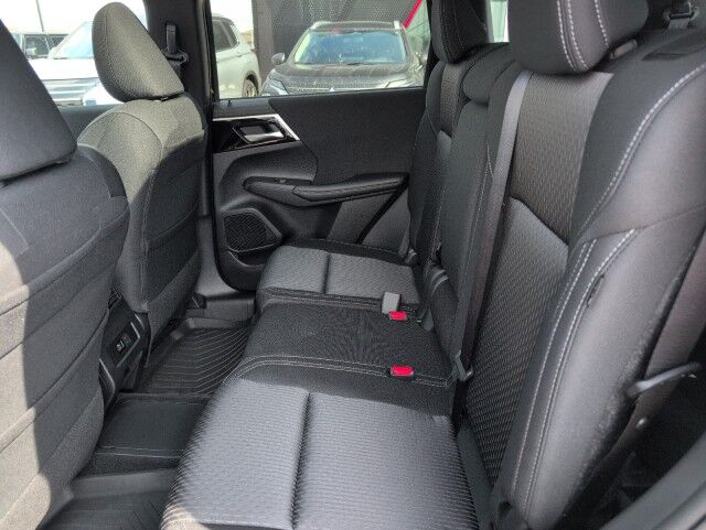 2025 Mitsubishi Outlander PHEV LE Whitecourt AB