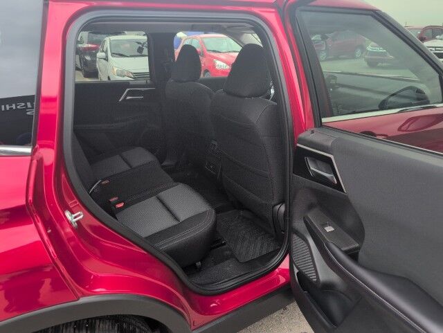 2025 Mitsubishi Outlander PHEV LE Whitecourt AB