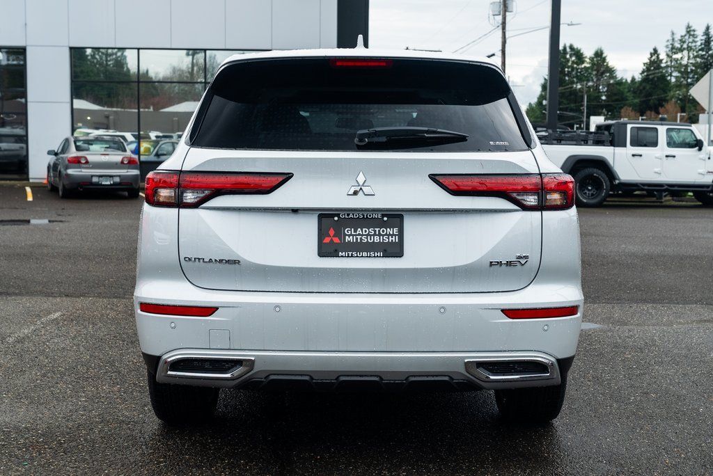 2025 Mitsubishi Outlander PHEV SE Milwaukie OR