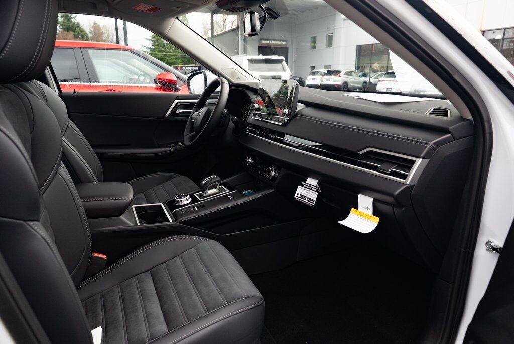 2025 Mitsubishi Outlander PHEV SE Milwaukie OR