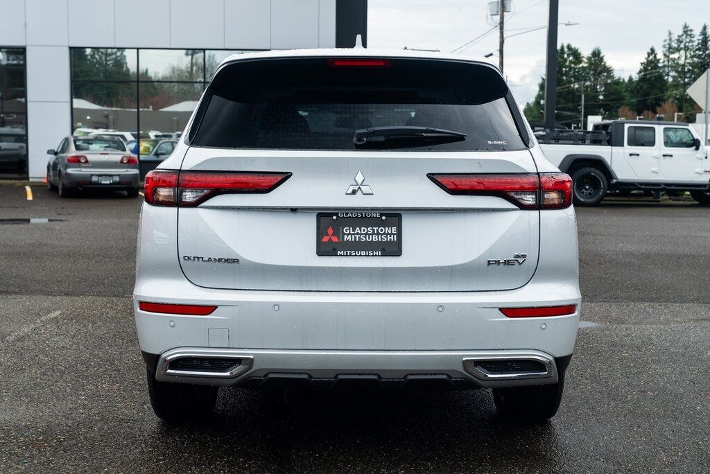 2025 Mitsubishi Outlander PHEV SE Milwaukie OR