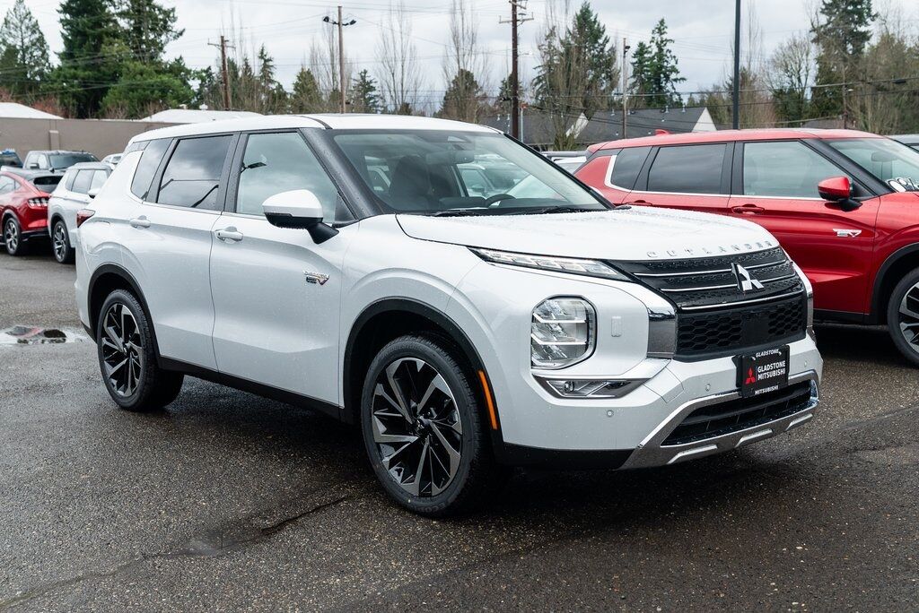 2025 Mitsubishi Outlander PHEV SE