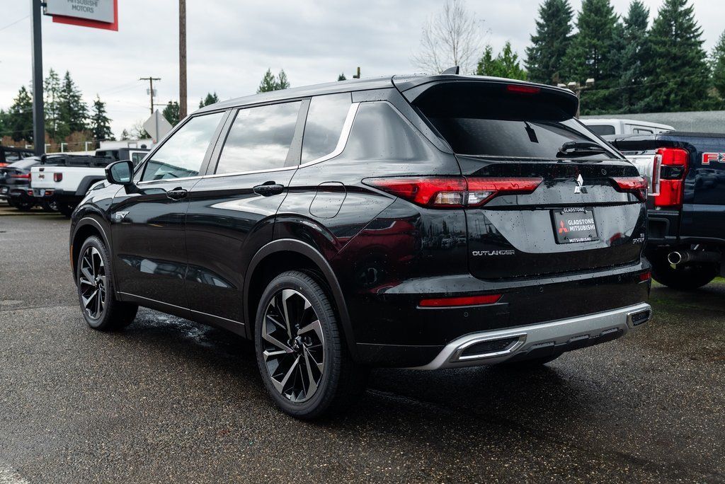2025 Mitsubishi Outlander PHEV SE Milwaukie OR