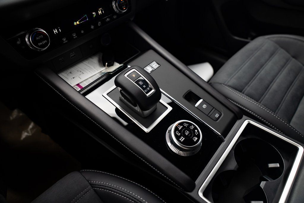 2025 Mitsubishi Outlander PHEV SE Milwaukie OR