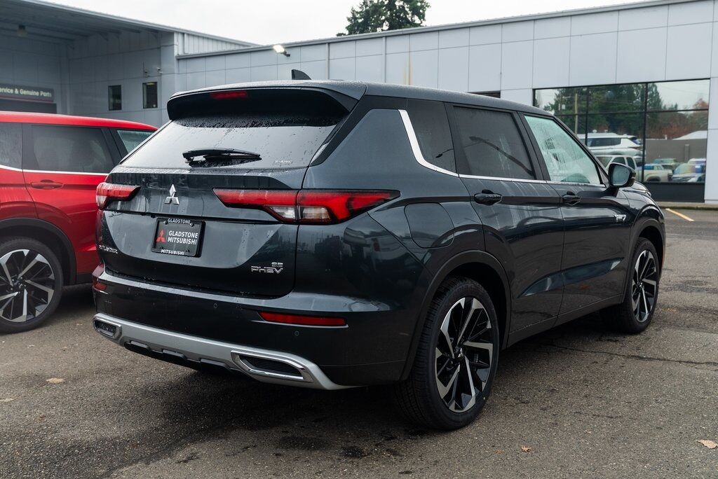 2025 Mitsubishi Outlander PHEV SE Milwaukie OR
