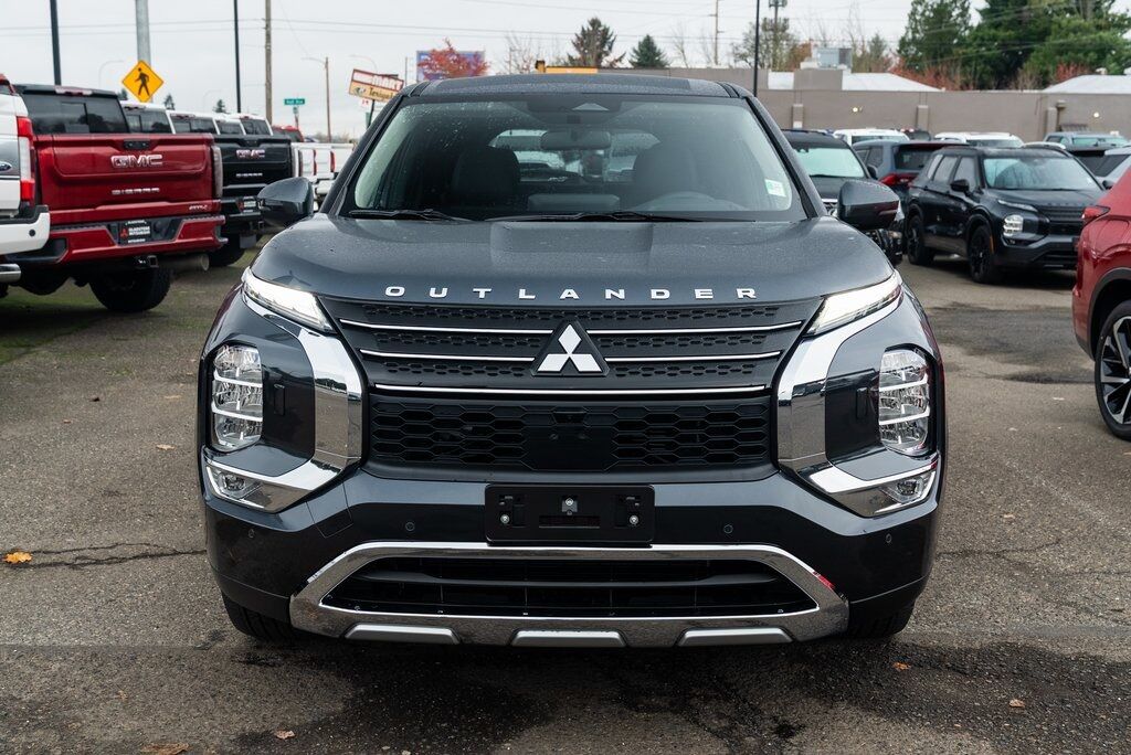 2025 Mitsubishi Outlander PHEV SE Milwaukie OR