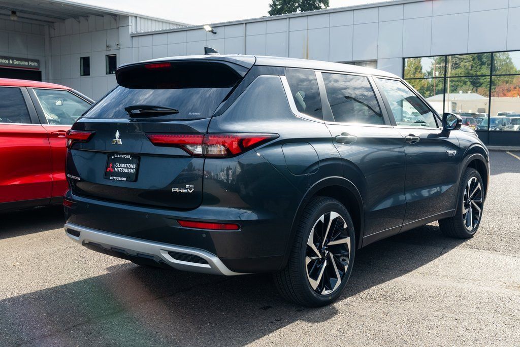 2025 Mitsubishi Outlander PHEV SE Milwaukie OR