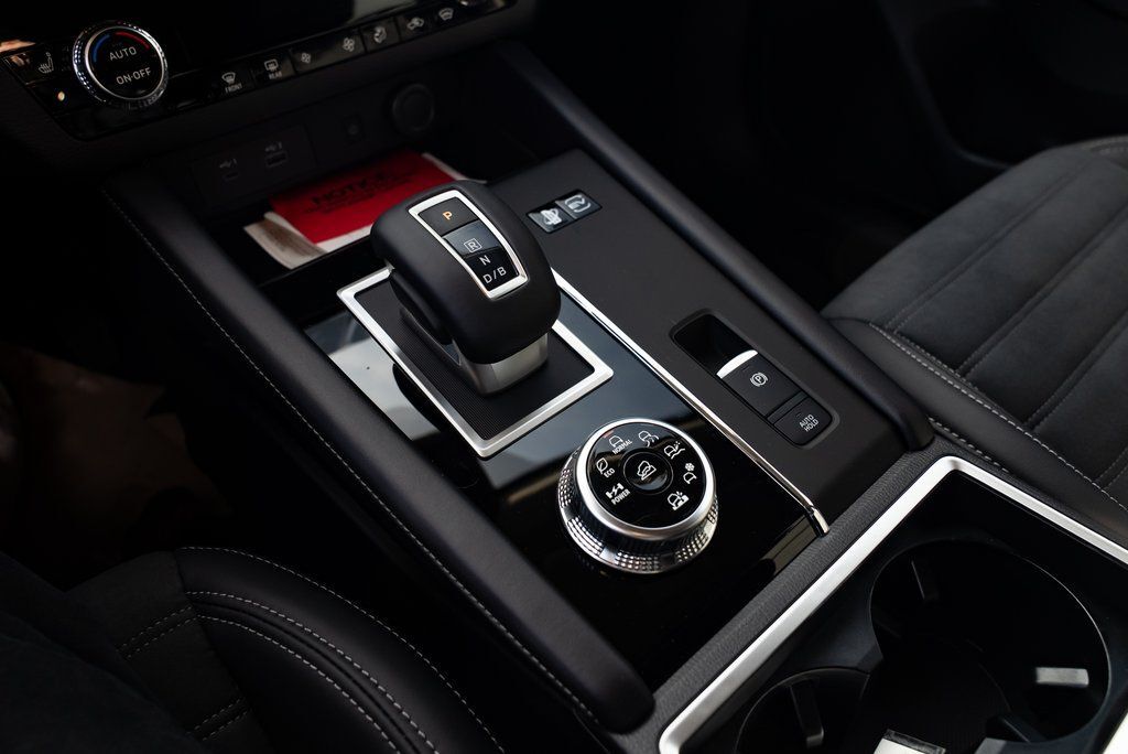 2025 Mitsubishi Outlander PHEV SE Milwaukie OR