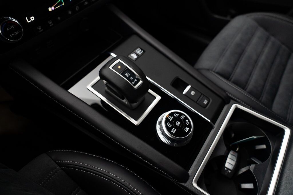 2025 Mitsubishi Outlander PHEV SE Milwaukie OR